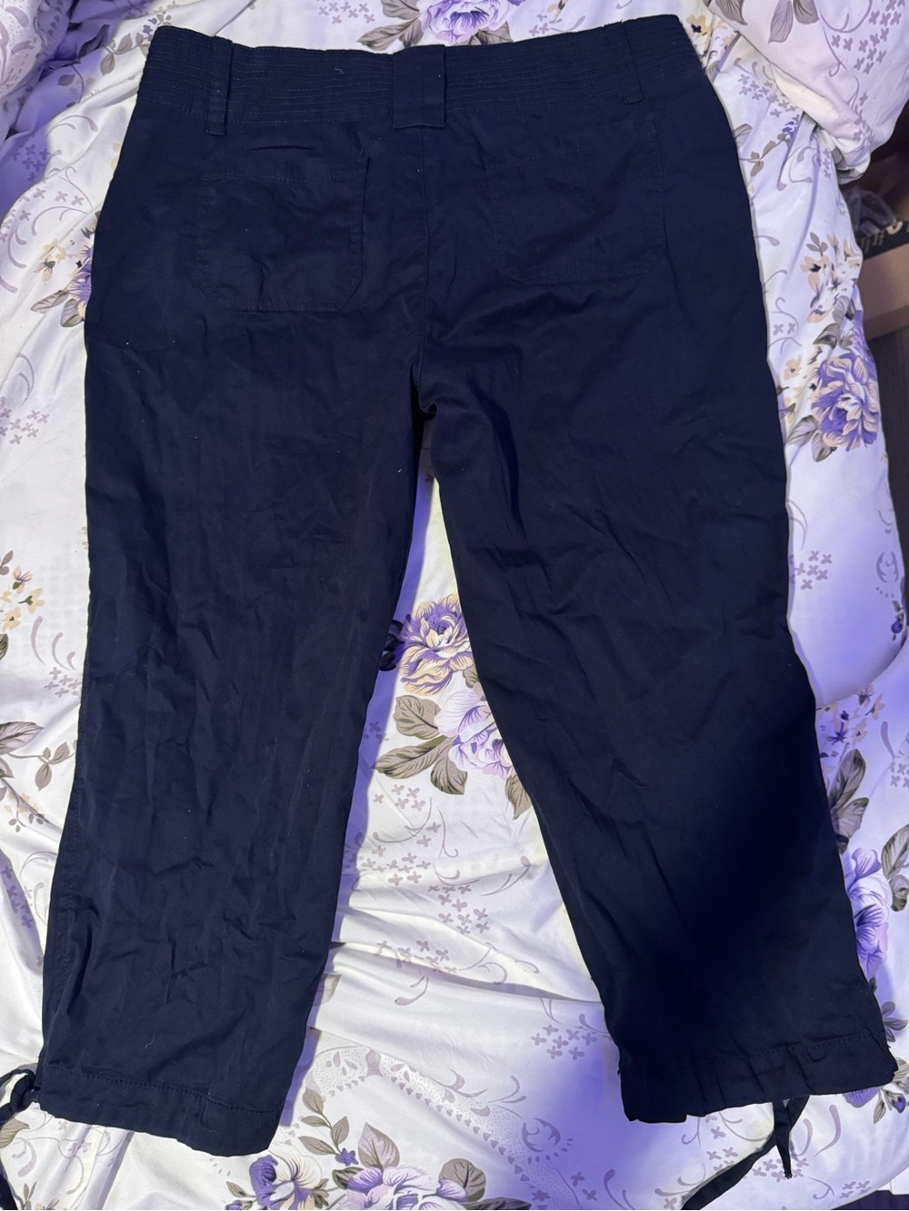 Cargo Capris - Picture 2 of 3